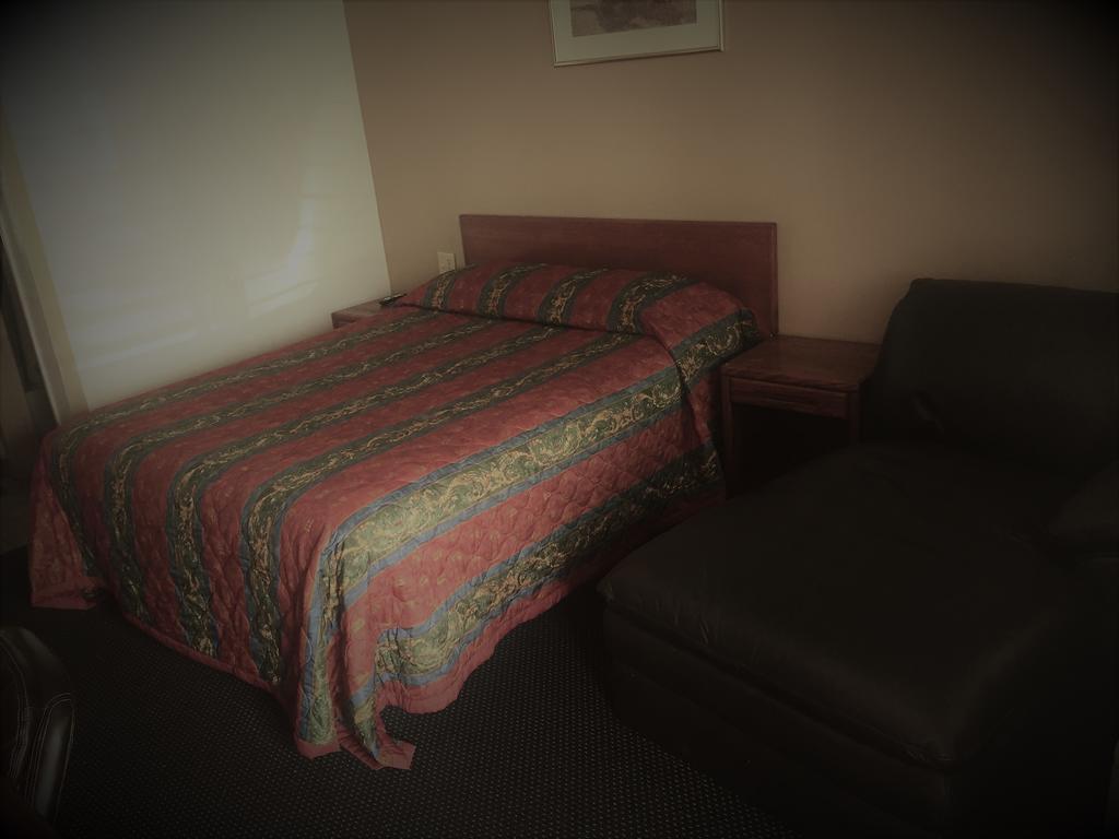 Budget Inn Riverside Esterno foto